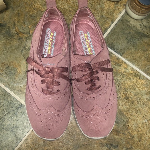 New memory foam shoes - Picture 1 of 2